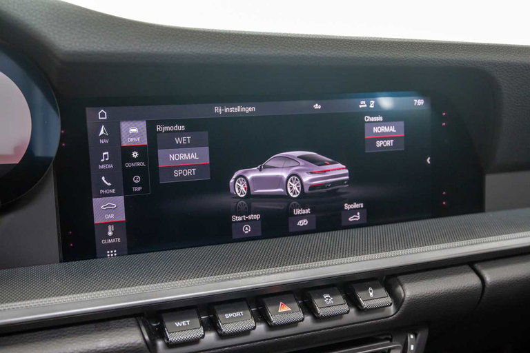 Porsche 992 Carrera