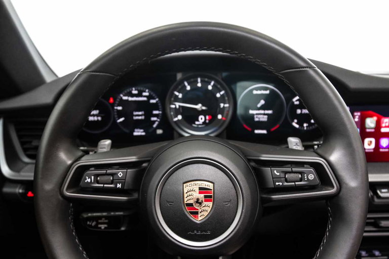 Porsche 992 Carrera