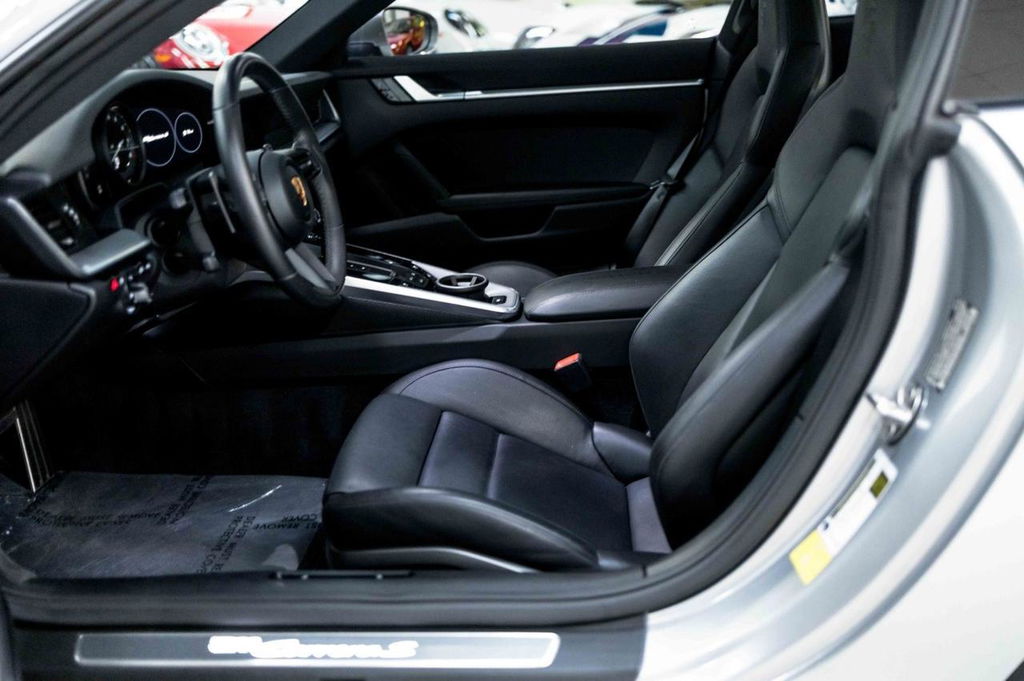 Porsche 992 Carrera S