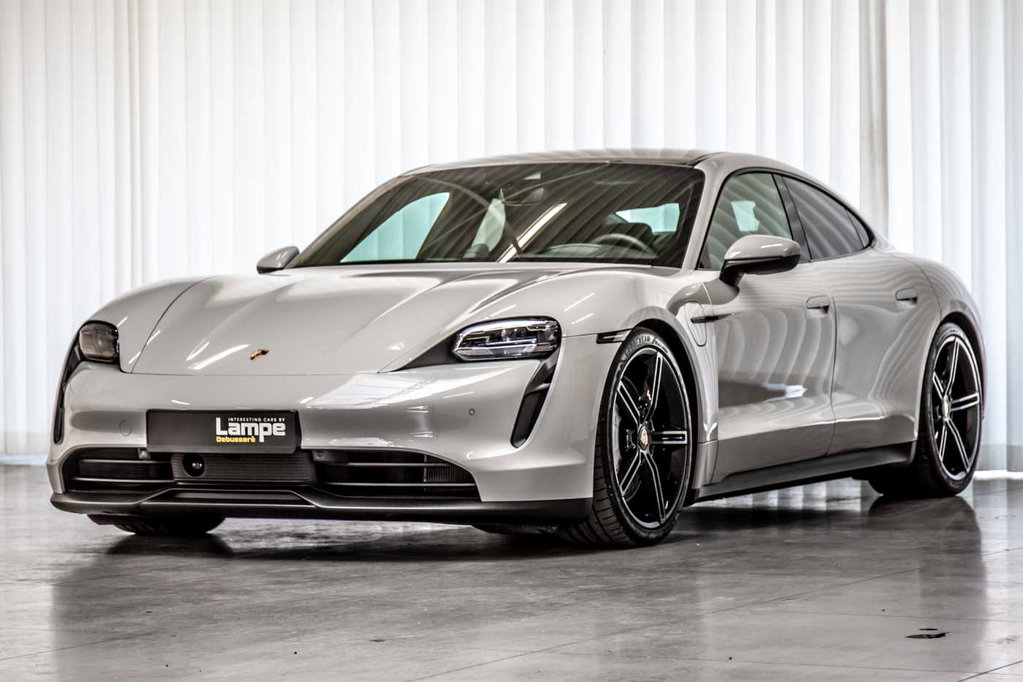 Porsche Taycan 4S