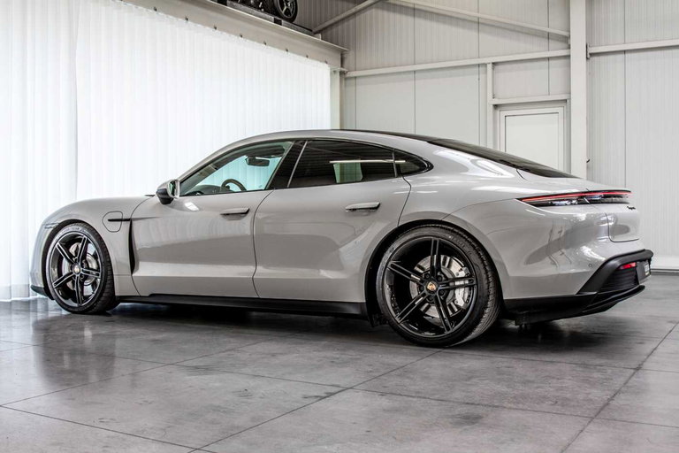 Porsche Taycan 4S