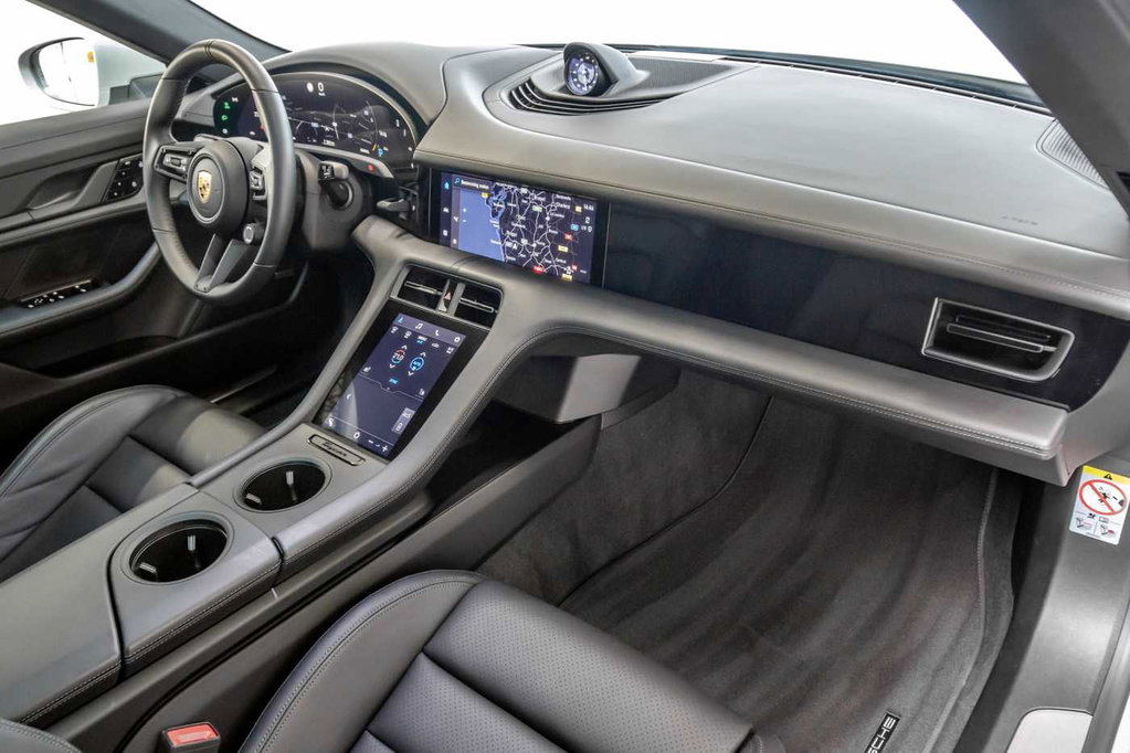 Porsche Taycan 4S