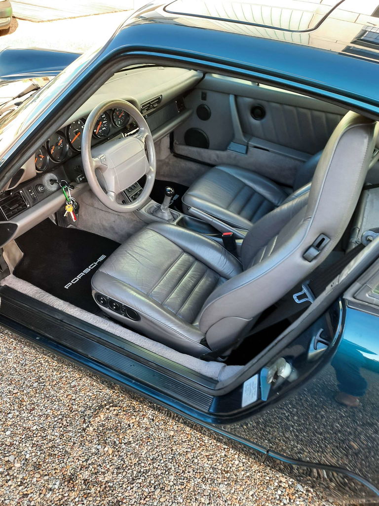 Porsche 964 Carrera 4