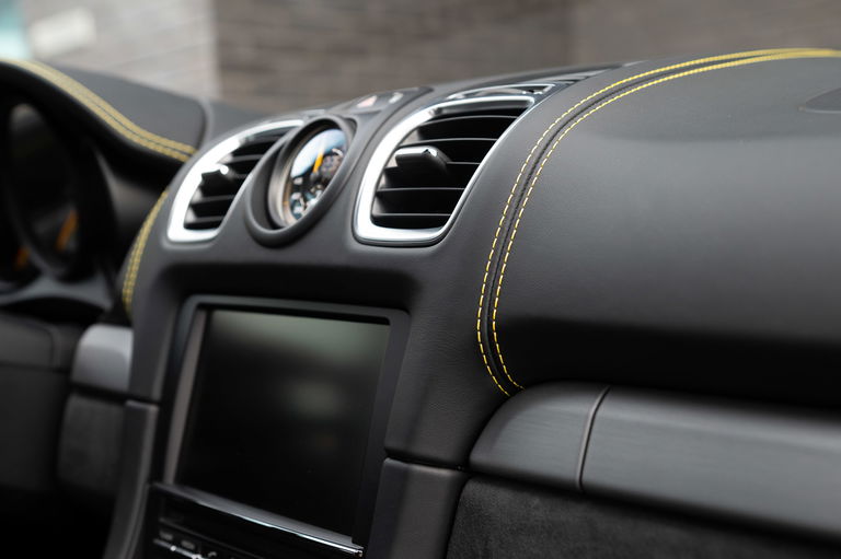 Porsche 981 Cayman GT4