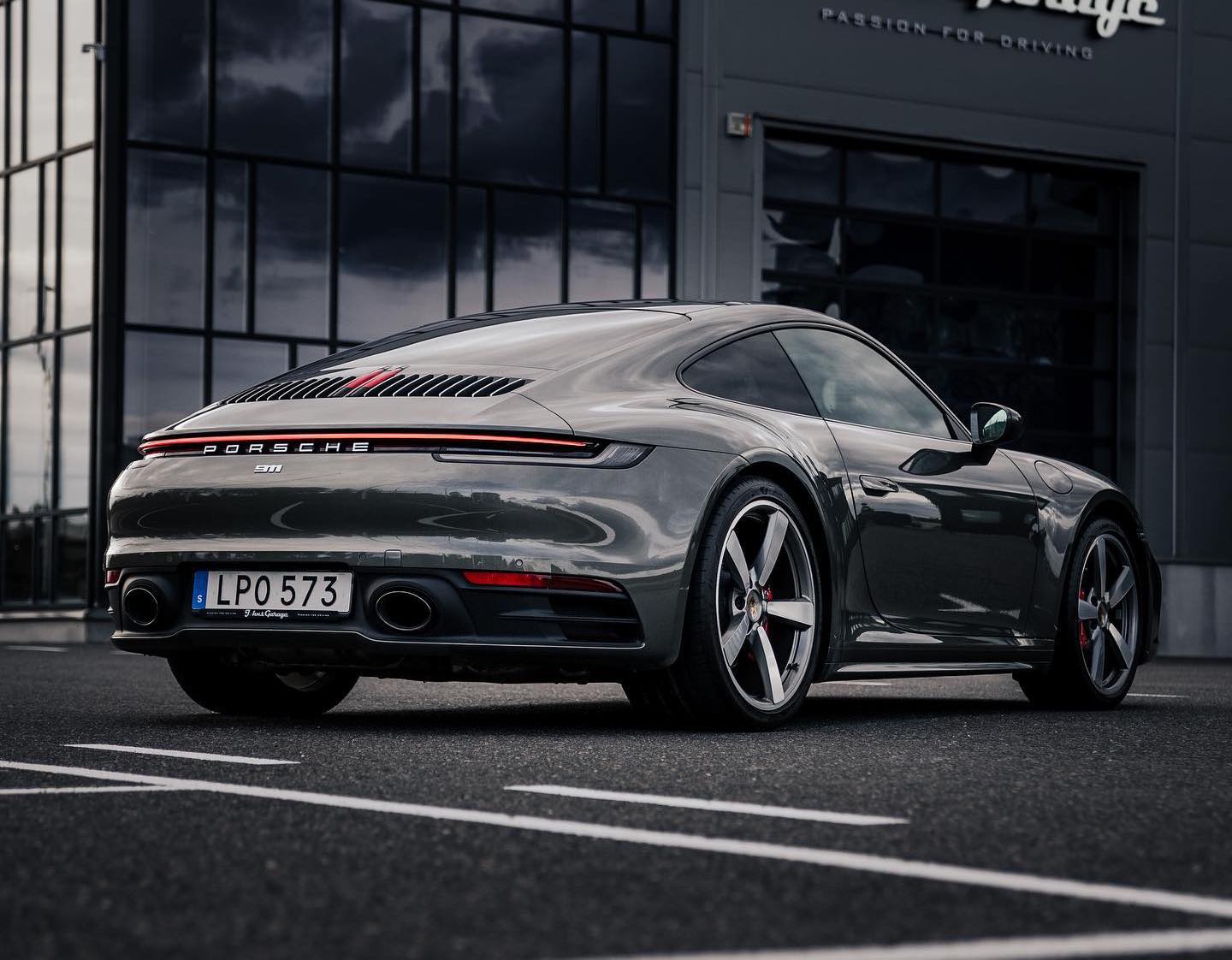 Porsche 992 Carrera 4S