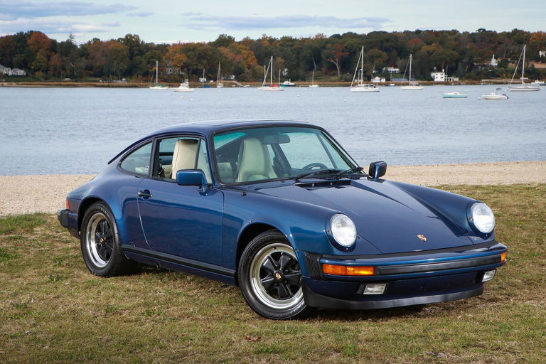 Porsche 911 Carrera 3.2