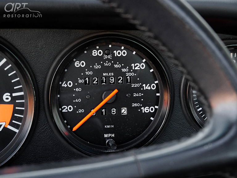 Porsche 911 Carrera 3.2 (US)