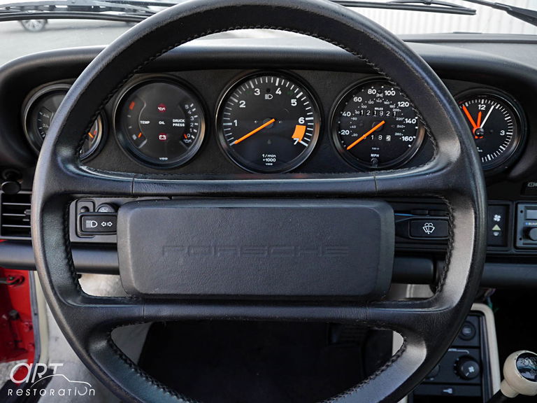 Porsche 911 Carrera 3.2 (US)