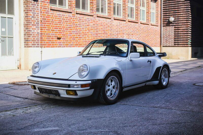 Porsche 911 Turbo 3.3