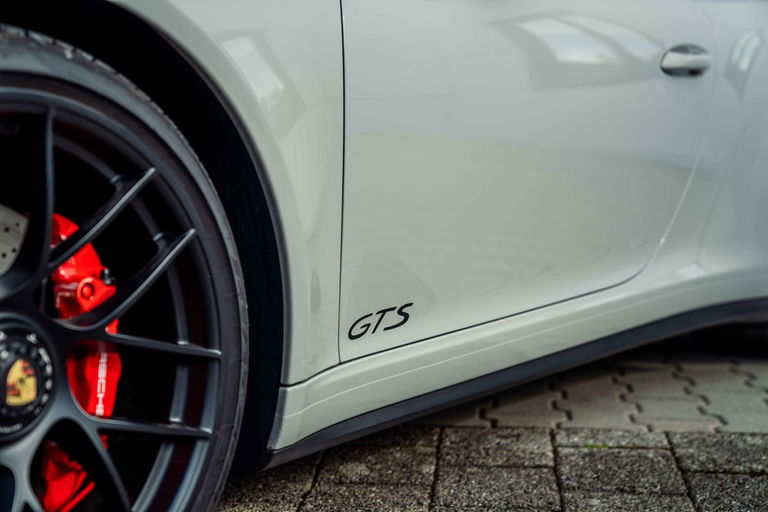 Porsche 991.2 Carrera GTS