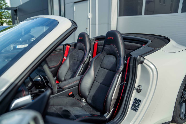 Porsche 991.2 Carrera GTS