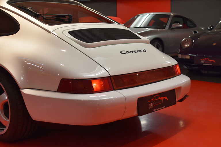 Porsche 964 Carrera 4