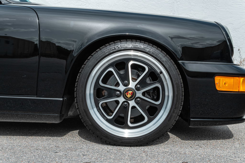 Porsche 964 Carrera 4