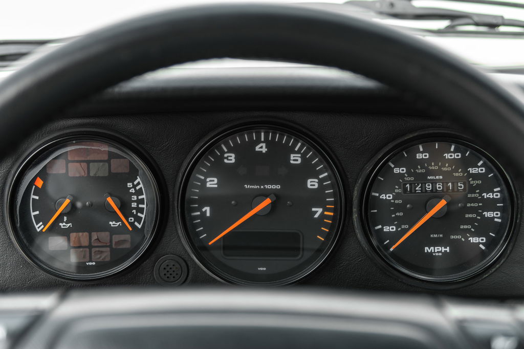 Porsche 964 Carrera 4