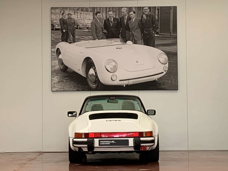 Porsche 911 Carrera 3.2