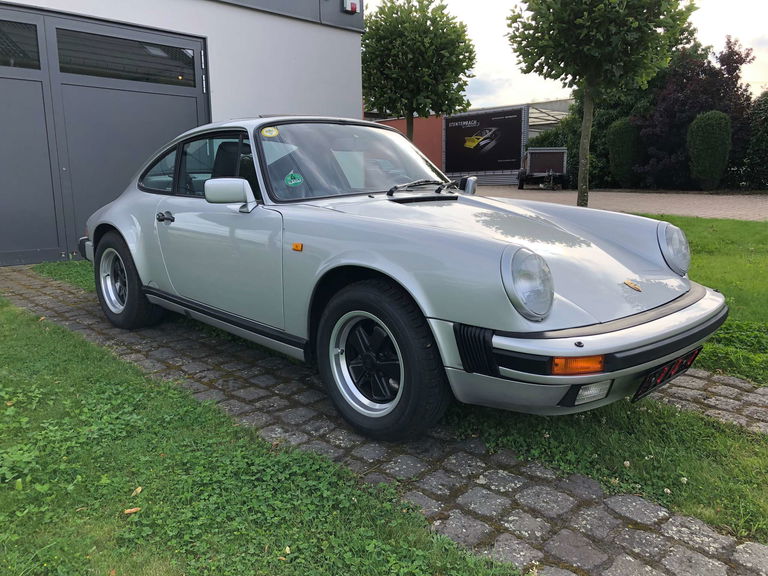 Porsche 911 Carrera 3.2