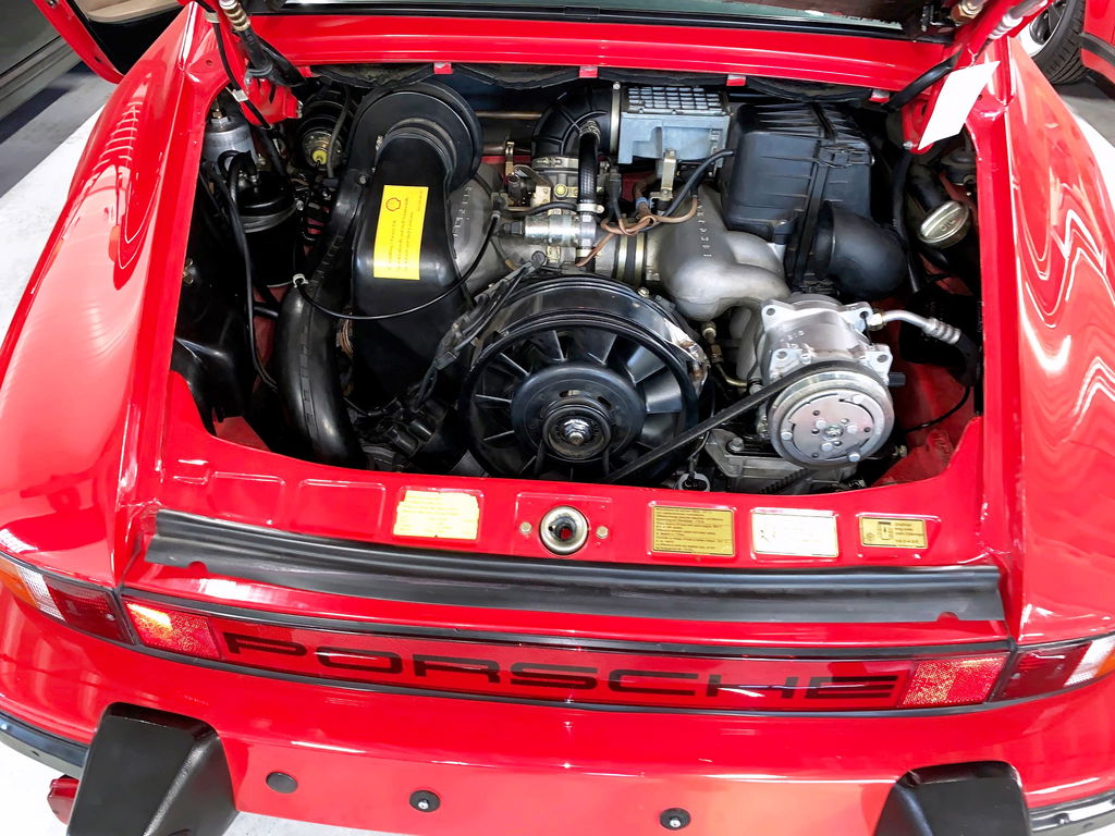 Porsche 911 Carrera 3.2