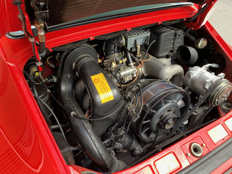 Porsche 911 Carrera 3.2