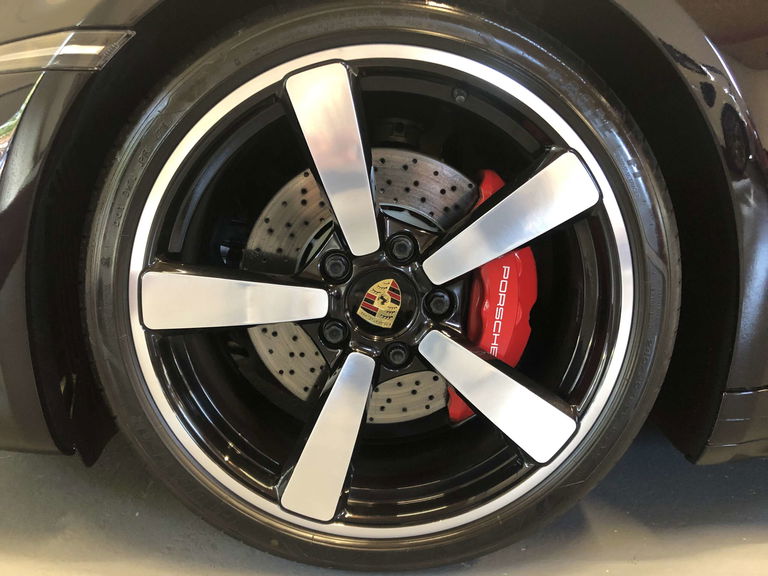 Porsche 992 Carrera 4S