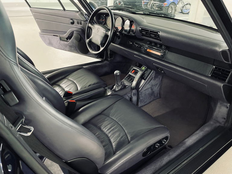 Porsche 993 Carrera 4