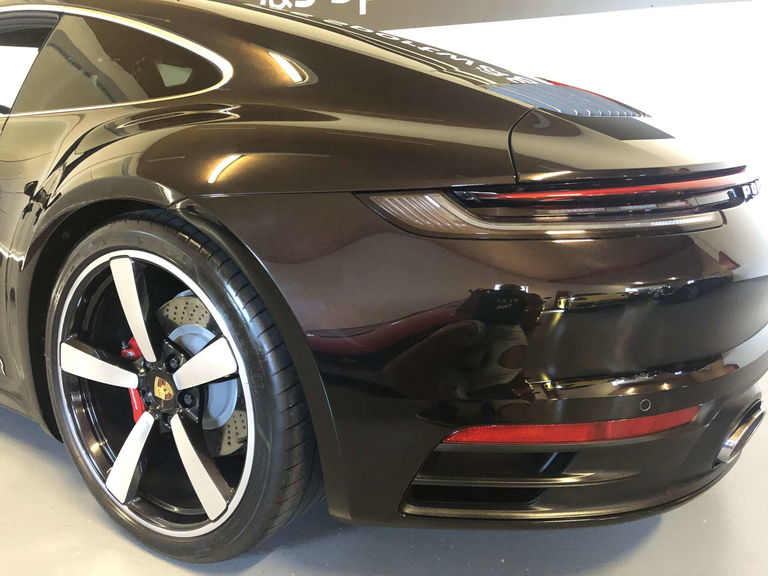 Porsche 992 Carrera 4S