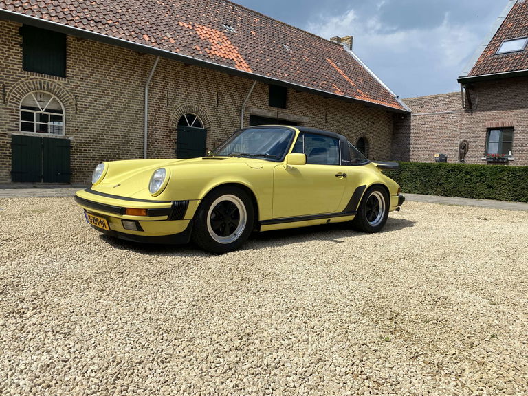 Porsche 911 Carrera 3.2