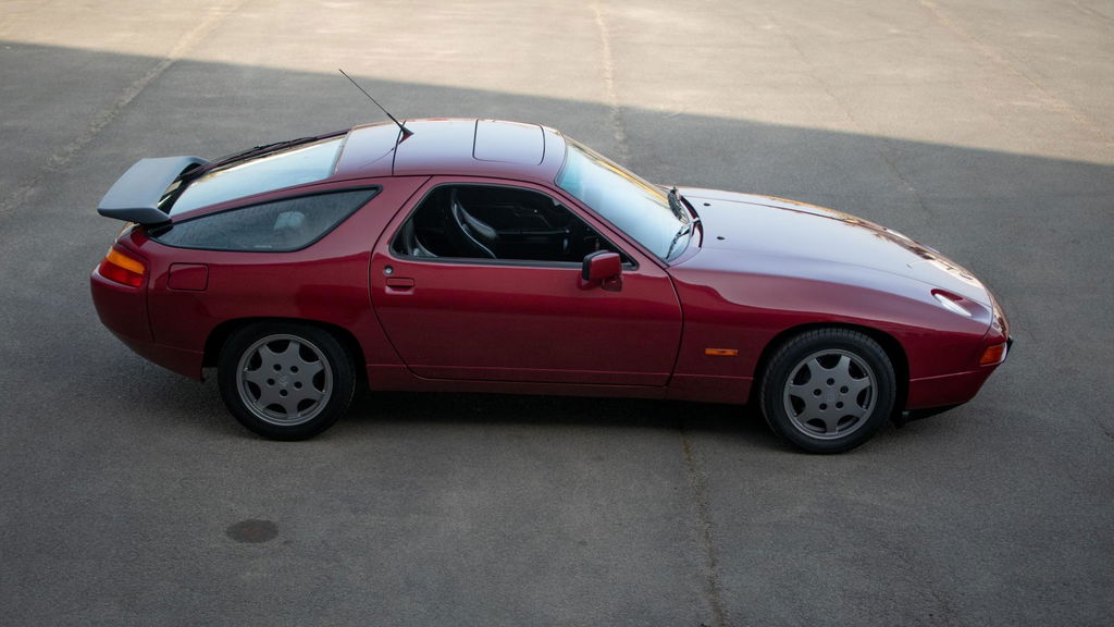 Porsche 928 GT