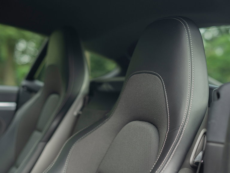 Porsche 718 Cayman S