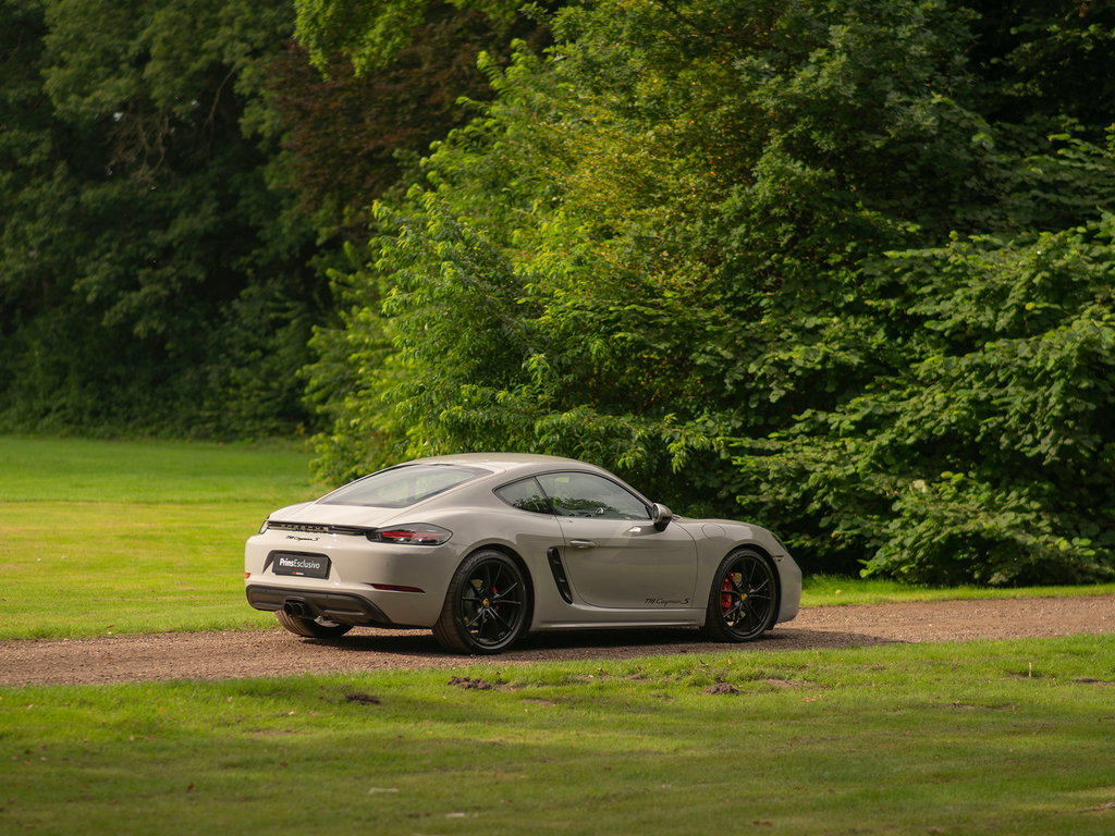 Porsche 718 Cayman S