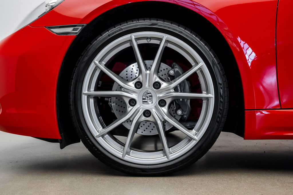Porsche 718 Cayman