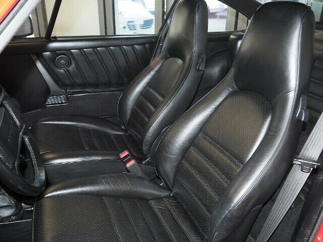 Porsche 911 Turbo 3.3