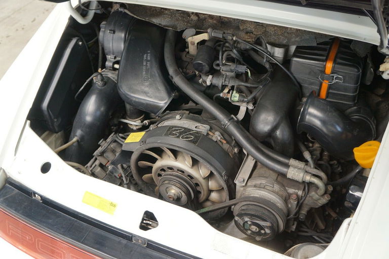 Porsche 964 Carrera 4