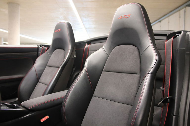 Porsche 991 Carrera 4 GTS