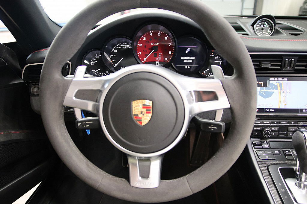 Porsche 991 Carrera 4 GTS