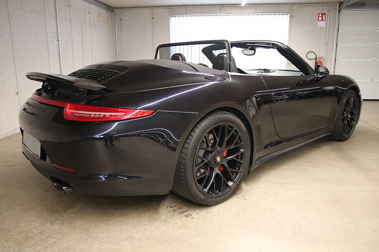 Porsche 991 Carrera 4 GTS