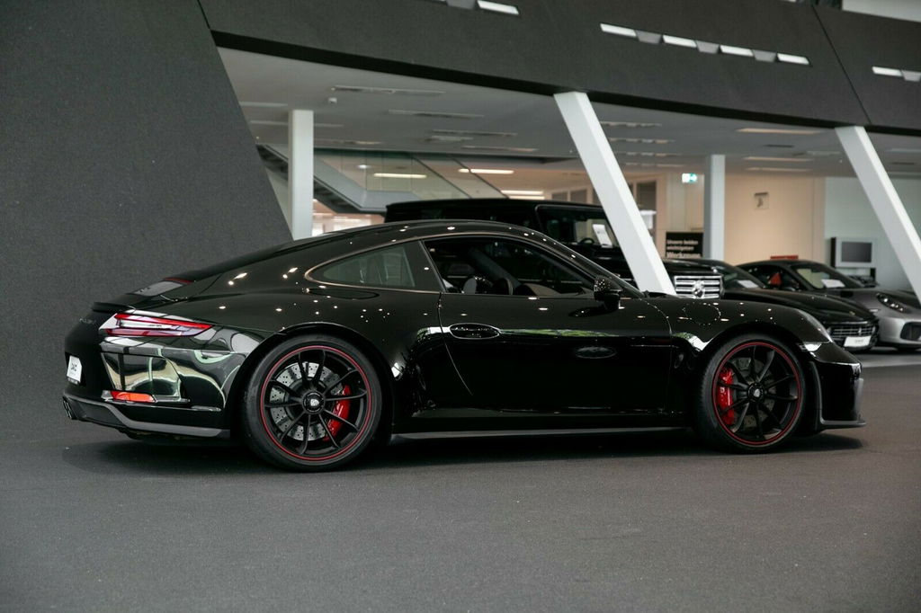 Porsche 991.2 GT3 Touring