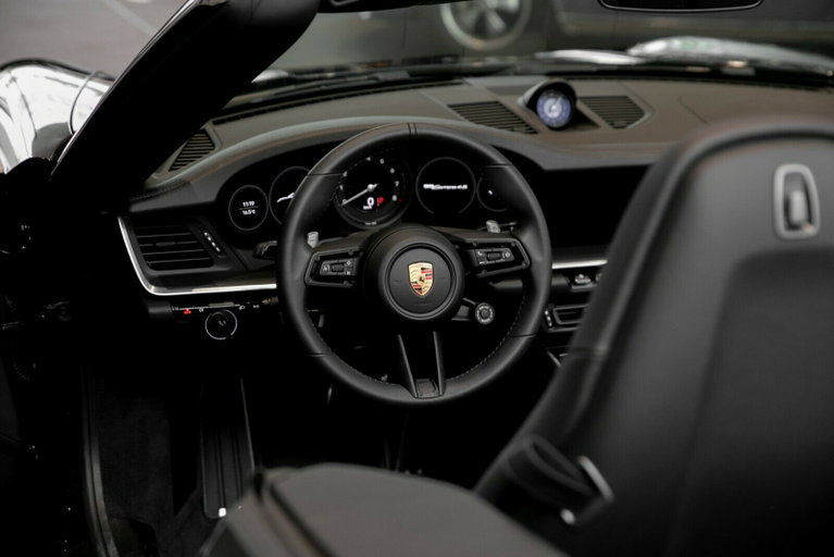 Porsche 992 Carrera 4S