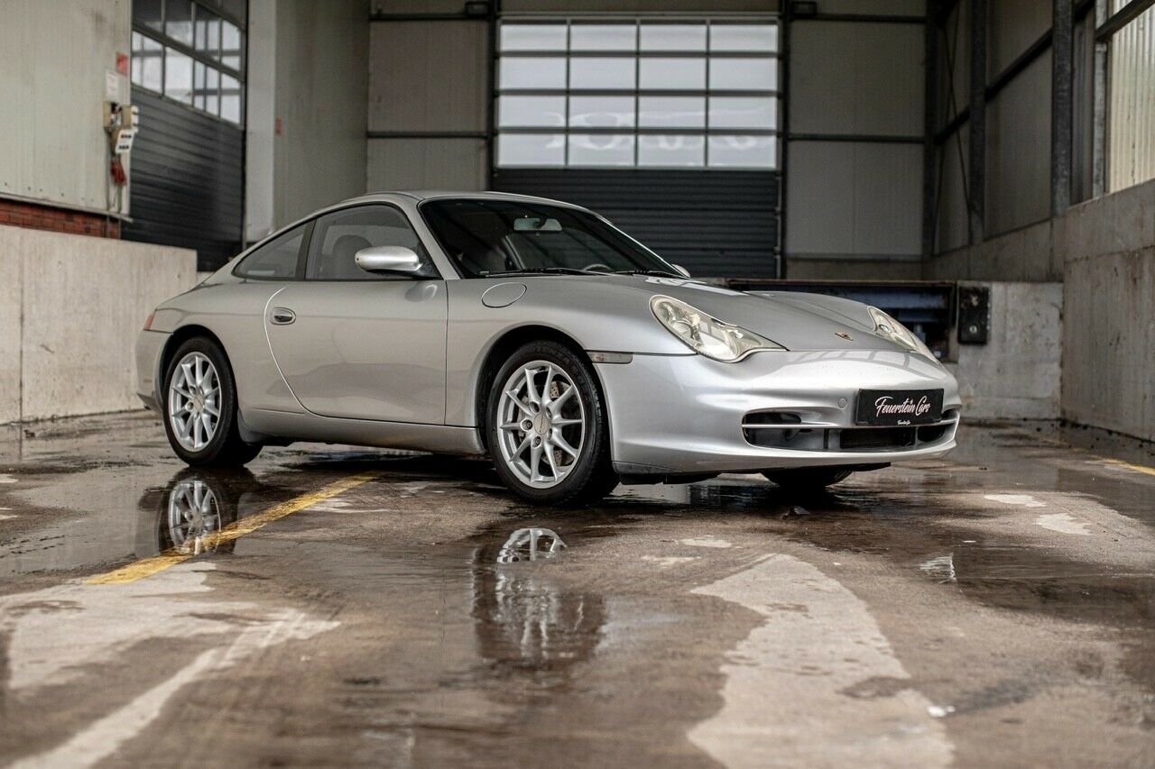 Porsche 996 Carrera 4