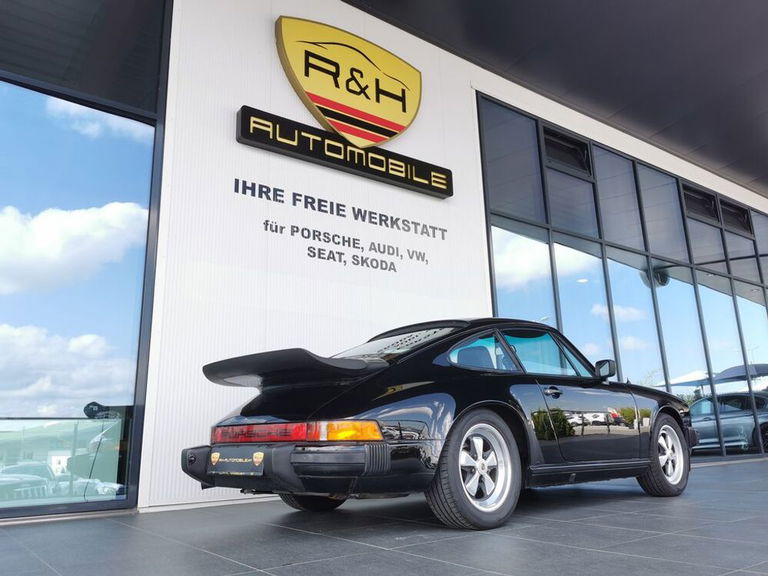 Porsche 911 Carrera 3.2 (US)