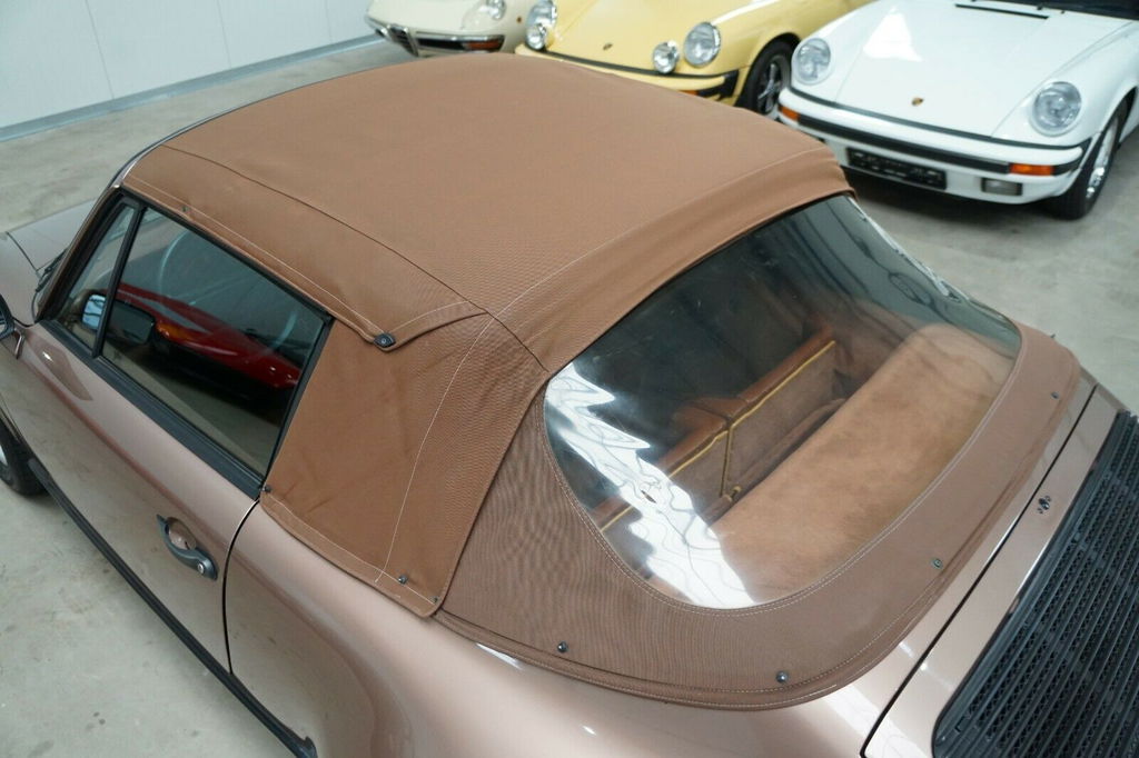 Porsche 911 Carrera 3.2 (US)