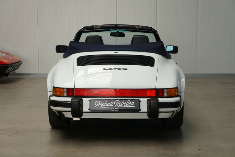 Porsche 911 Carrera 3.2 (US)