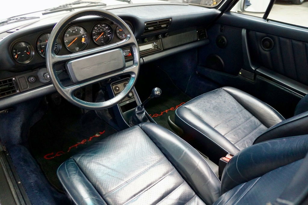 Porsche 911 Carrera 3.2 (US)