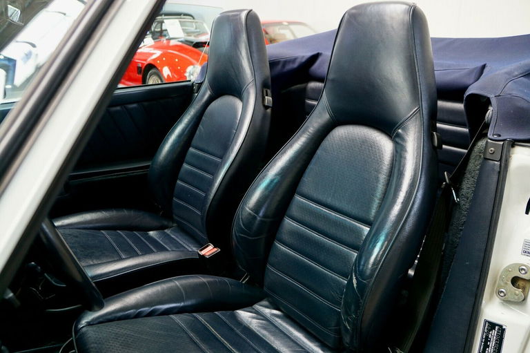 Porsche 911 Carrera 3.2 (US)