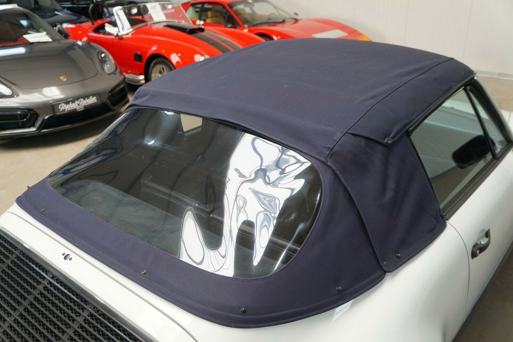 Porsche 911 Carrera 3.2 (US)