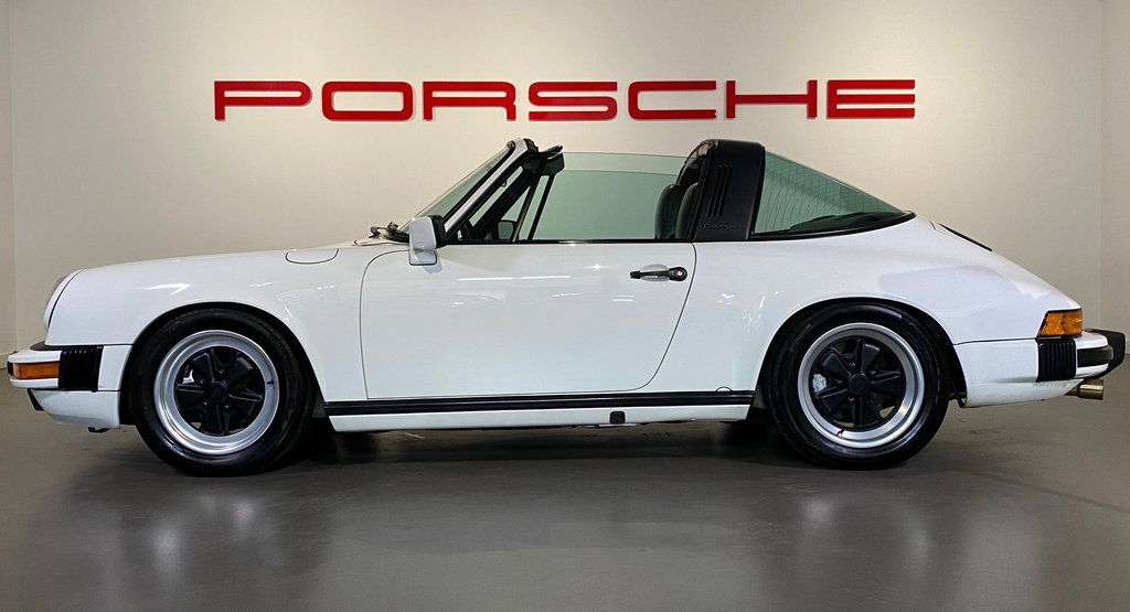 Porsche 911 Carrera 3.2 (US)