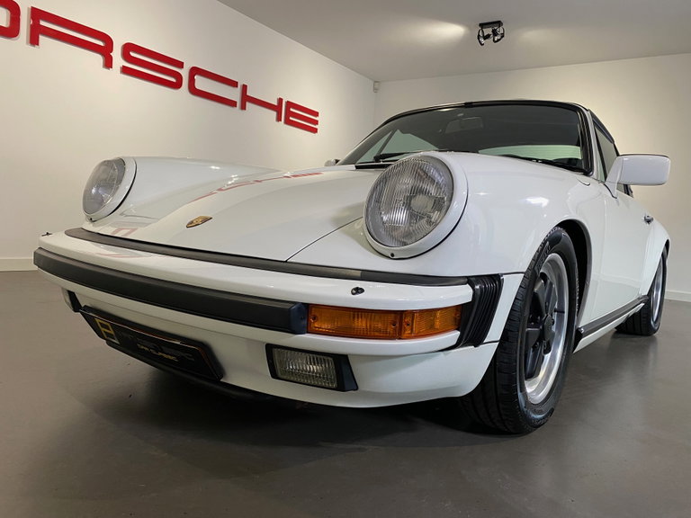 Porsche 911 Carrera 3.2 (US)