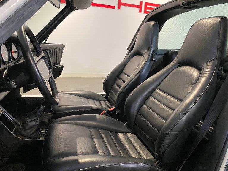 Porsche 911 Carrera 3.2 (US)