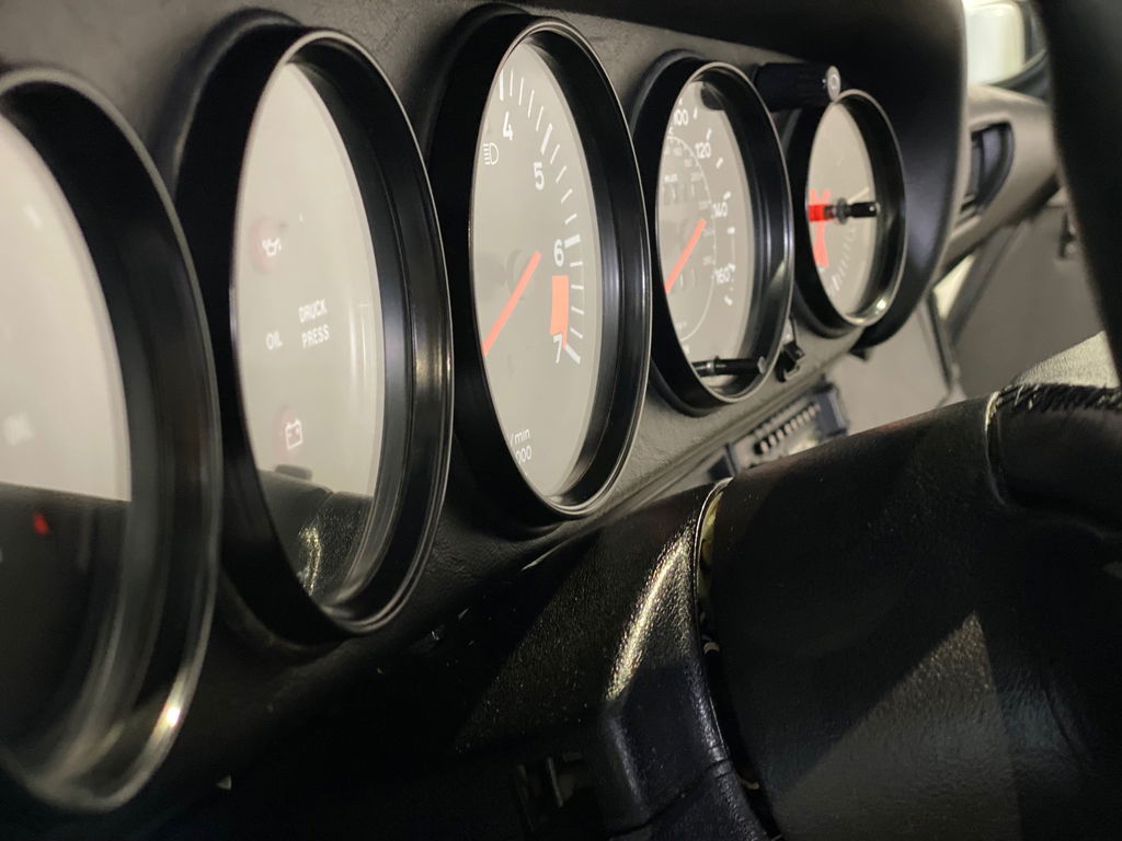 Porsche 911 Carrera 3.2 (US)