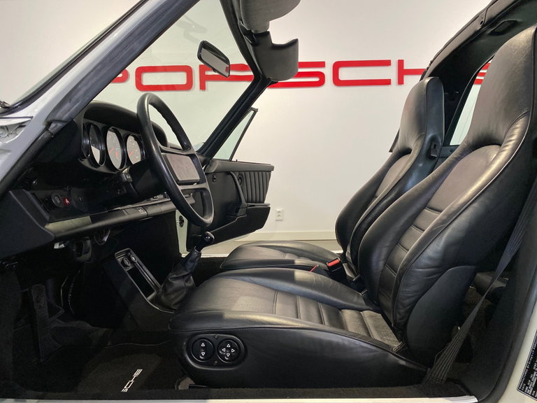 Porsche 911 Carrera 3.2 (US)