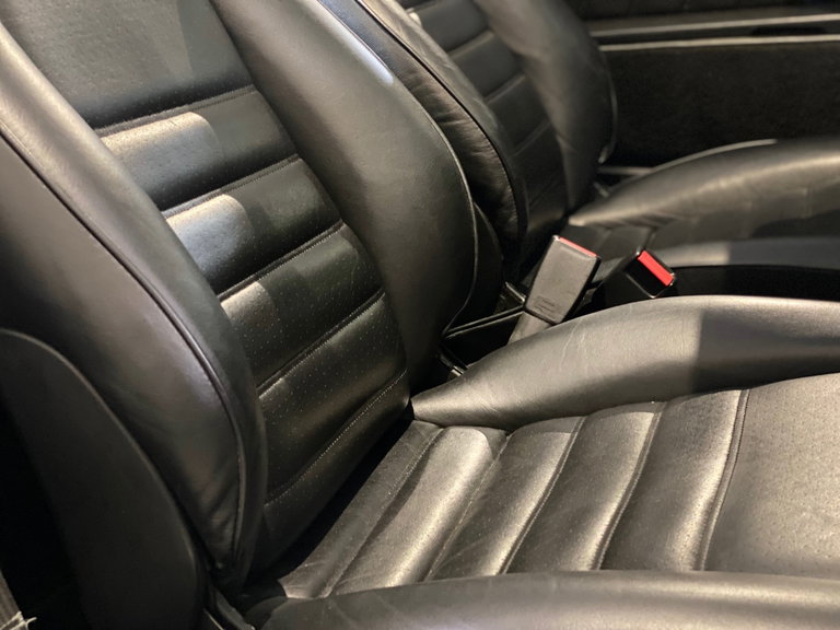 Porsche 911 Carrera 3.2 (US)